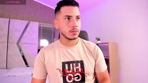 axel_grey_ online show from 01.12.26