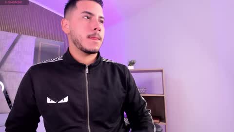 axel_grey_ online show from 01.15.26