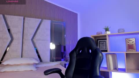 axel_grey_ online show from 05.02.26