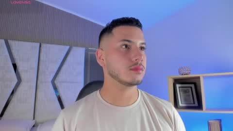 axel_grey_ online show from 05.27.26