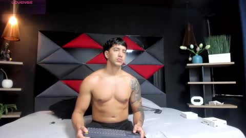 axel_hendrick online show from 03.03.26