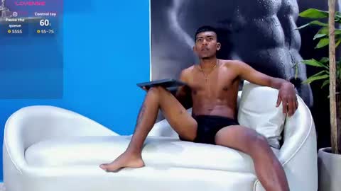 axel_hunter1 online show from 06.20.26