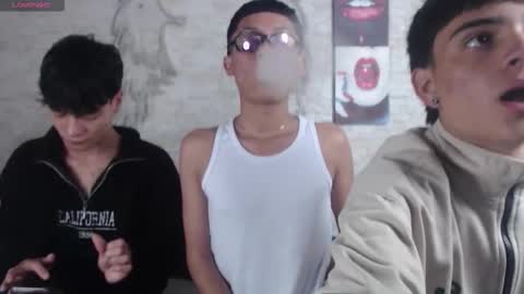 axel_milo_and_kairo online show from 12.05.25