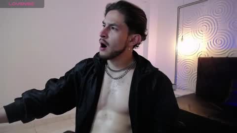 Snapshot of axel_porn_ chatting on 04.12.26 Axel online show from 04.12.26