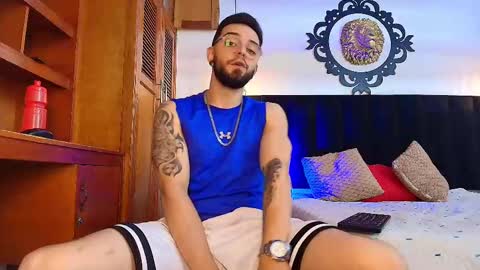Snapshot of axel_stonn chatting on 09.25.25 online show from 09.25.25