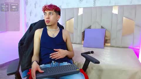 Snapshot of axel_tay1 chatting on 09.22.25 AXEL online show from 09.22.25