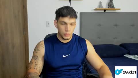 Snapshot of axel_taylor21 chatting on 11.16.25 INDEPENDENT MODEL online show from 11.16.25