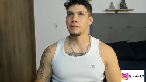 Snapshot of axel_taylor21 chatting on 11.17.25 INDEPENDENT MODEL online show from 11.17.25