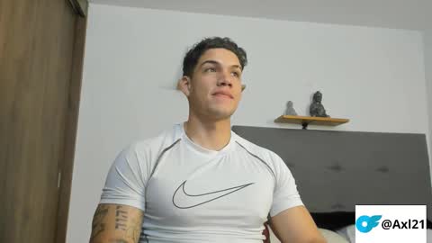 Snapshot of axel_taylor21 chatting on 02.17.26 INDEPENDENT MODEL online show from 02.17.26