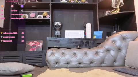Axel  online show from 05.16.26