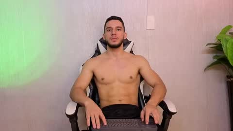 Axel  online show from 05.22.26