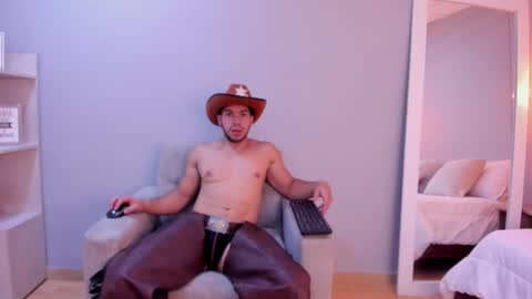 Axel online show from 01.11.26