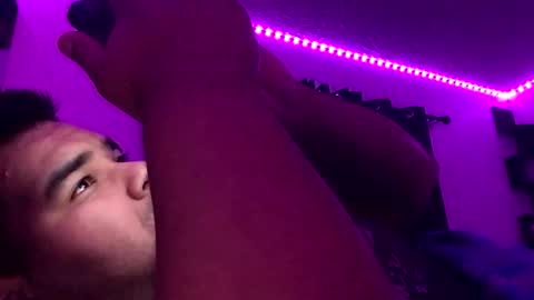 axelfigueroa2 online show from 11.14.25