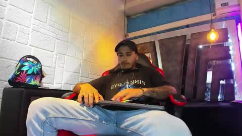 Axell Cross2 online show from 03.24.26