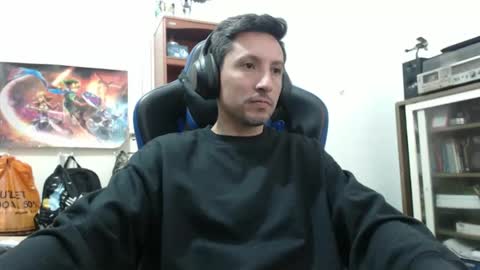 Snapshot of axell_rosee chatting on 04.08.26 Axel Rose online show from 04.08.26