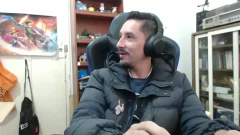 Snapshot of axell_rosee chatting on 05.11.26 Axel Rose online show from 05.11.26
