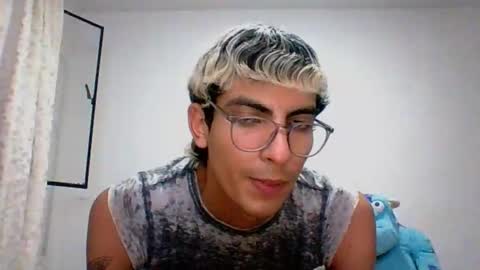 Axel  online show from 12.06.24