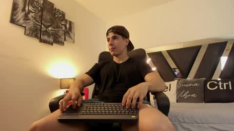 axelmartinezz online show from 04.02.26