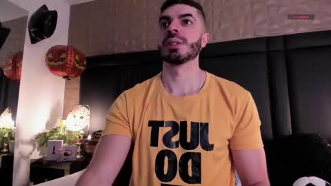 Axel Thompsom online show from 10.28.25