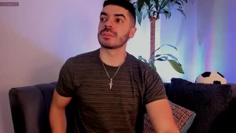 Axel Thompsom online show from 12.16.25