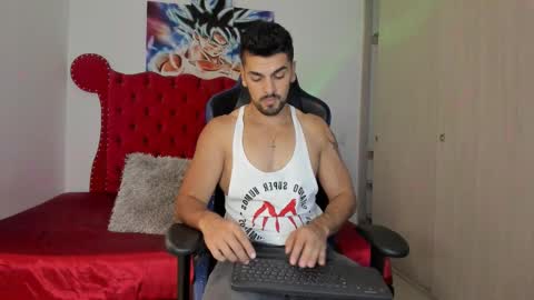 Snapshot of axelwinters_ chatting on 11.23.25 Axel online show from 11.23.25