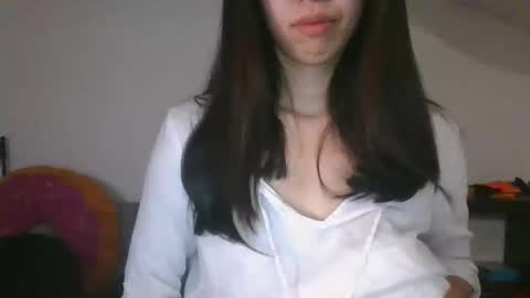 axue online show from 09.29.25