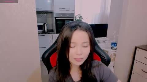 Aya Moon online show from 12.04.25