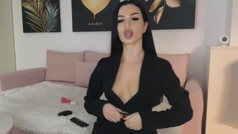 Snapshot of ayabellle chatting on 10.24.25 Ayabellle online show from 10.24.25