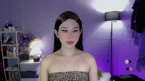 AYAHOSHILOVESYOU online show from 04.04.26