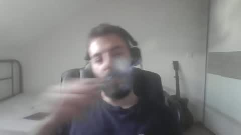 Snapshot of ayazeluel chatting on 09.13.25 ayazeluel online show from 09.13.25