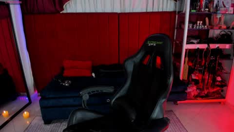 danna online show from 04.28.26