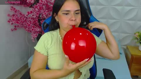 Alyda Jaramillo online show from 09.11.25