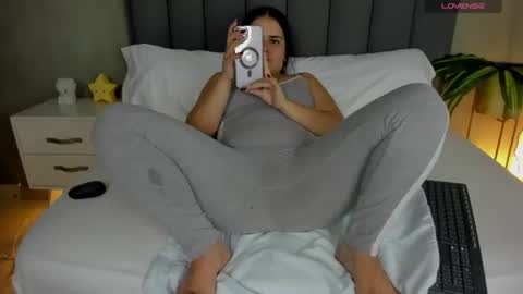 Snapshot of ayla13_ chatting on 07.06.26 Alyda Jaramillo online show from 07.06.26