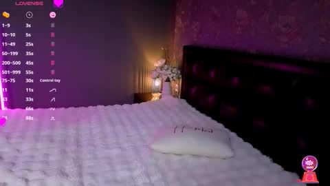  Ayla Demir  online show from 11.16.25