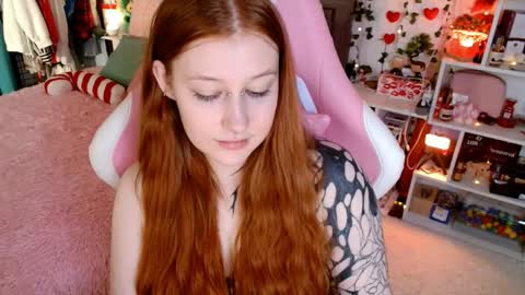 Ayla hill online show from 04.14.26