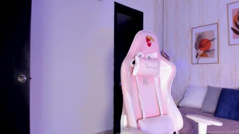 Ayleen online show from 10.17.25