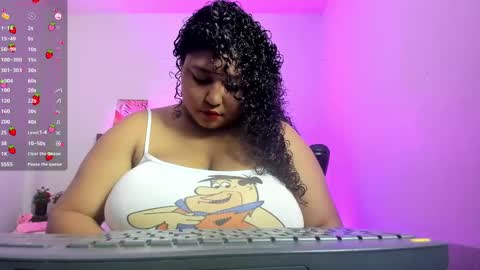 Ayliinn  online show from 10.17.25