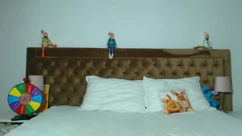 Aylin online show from 12.02.25