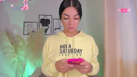Aylin  online show from 09.20.25