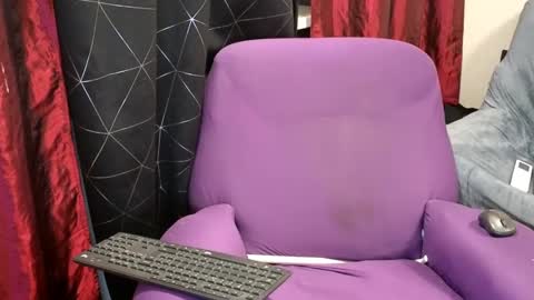 Snapshot of aymarsensual chatting on 02.15.25 Dominatrix Queen online show from 02.15.25