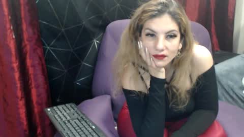 Snapshot of aymarsensual chatting on 03.06.25 Dominatrix Queen online show from 03.06.25