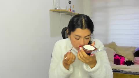 aysha_winxx online show from 10.20.25