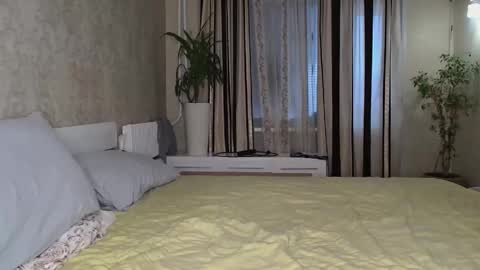 Snapshot of ayshekisskitty chatting on 02.14.26 ViktoranMary online show from 02.14.26