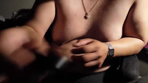 Snapshot of ayyyyletsgo chatting on 10.05.25 MG online show from 10.05.25