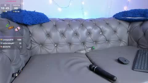 Snapshot of azahaara_ chatting on 02.09.25 azah online show from 02.09.25