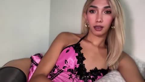 Snapshot of azalea_cum69 chatting on 07.14.26 azalea_cum69 online show from 07.14.26