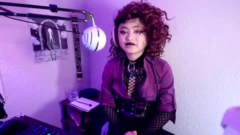 Snapshot of azazelgains chatting on 03.11.25 Azazel online show from 03.11.25