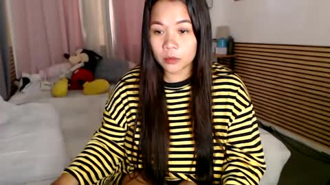 Snapshot of azianalina chatting on 12.30.24 Lina online show from 12.30.24
