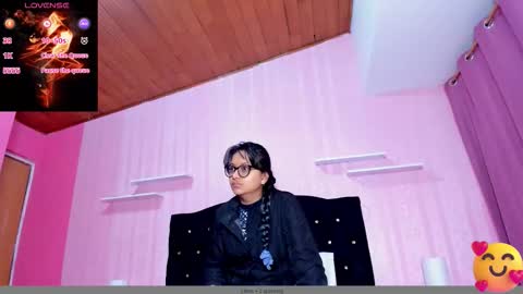 Snapshot of azul_moon chatting on 09.17.25 azul_moon online show from 09.17.25
