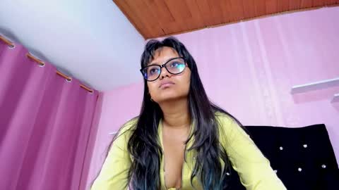 Snapshot of azul_moon chatting on 10.04.25 azul_moon online show from 10.04.25